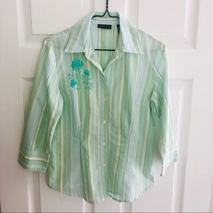 Blouse Green striped stretch New York & Company Sm